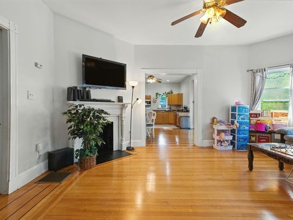 15 Milton St, Malden MA 02148
