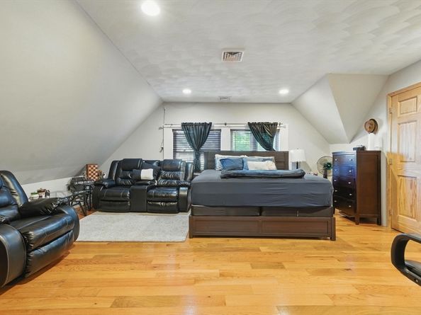 15 Milton St, Malden MA 02148