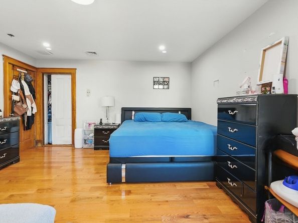 15 Milton St, Malden MA 02148