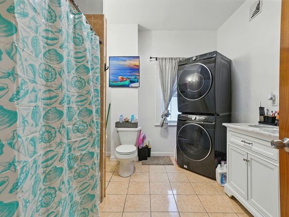 15 Milton St, Malden MA 02148
