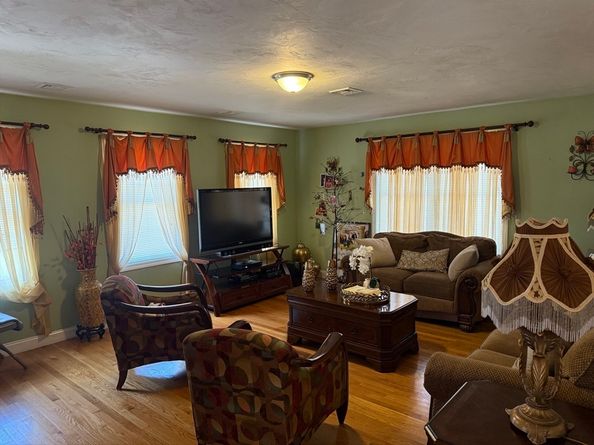 20 Massasoit St, Boston MA 02136