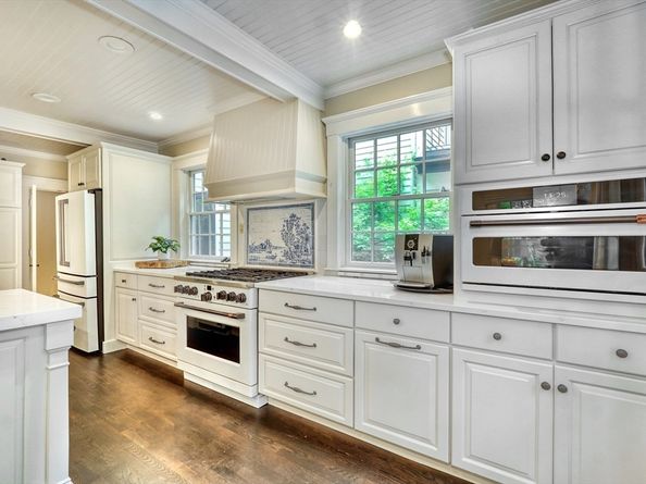 20 Grove Pl, Winchester MA 01890