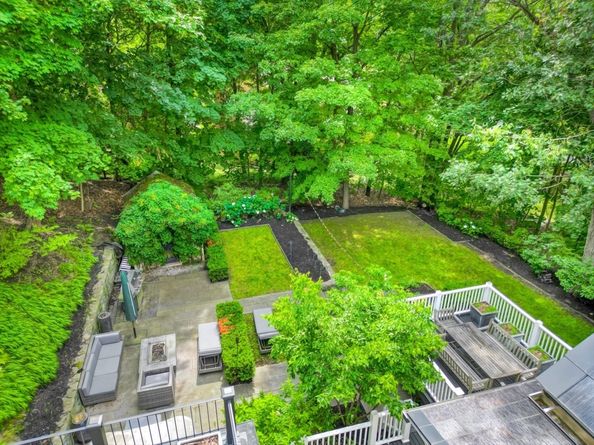 20 Grove Pl, Winchester MA 01890