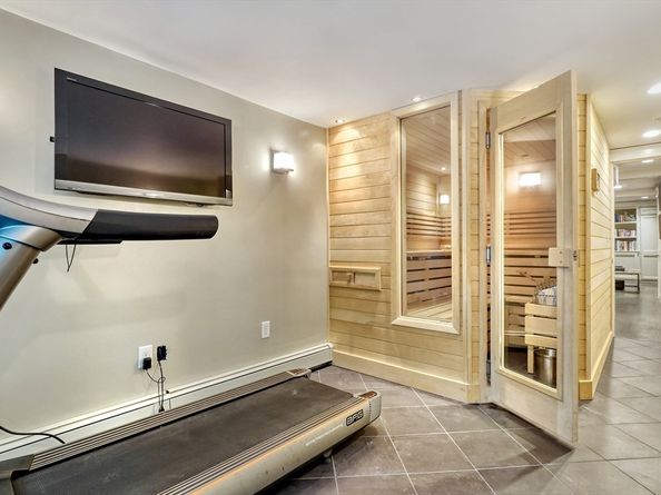 20 Grove Pl, Winchester MA 01890