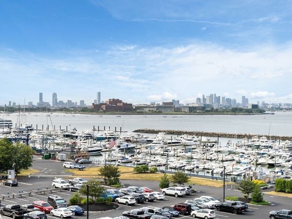 1001 Marina Dr 507, Quincy MA 02171