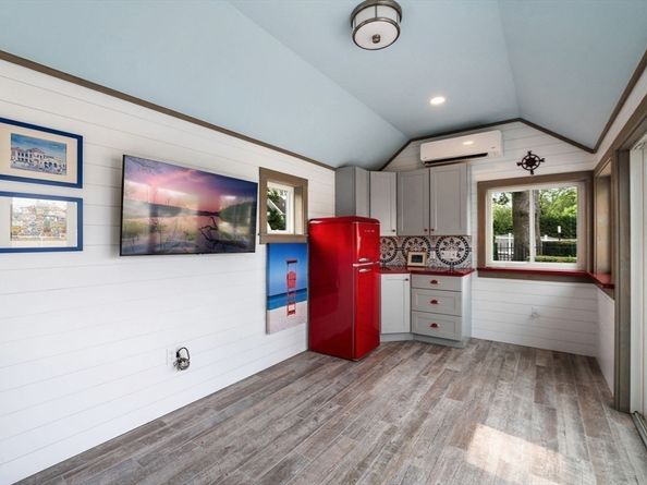179 Beach Bluff Ave, Swampscott MA 01907