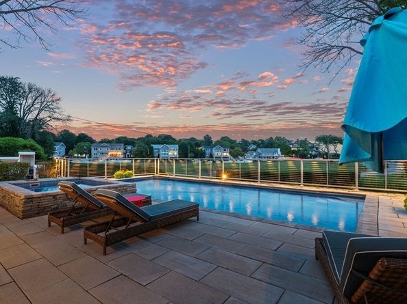 179 Beach Bluff Ave, Swampscott MA 01907
