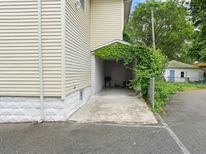 38-1/2 Ellsworth Rd, Peabody MA 01960