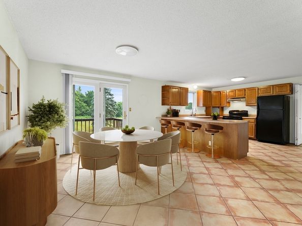 38 Haskell St, Westborough MA 01581