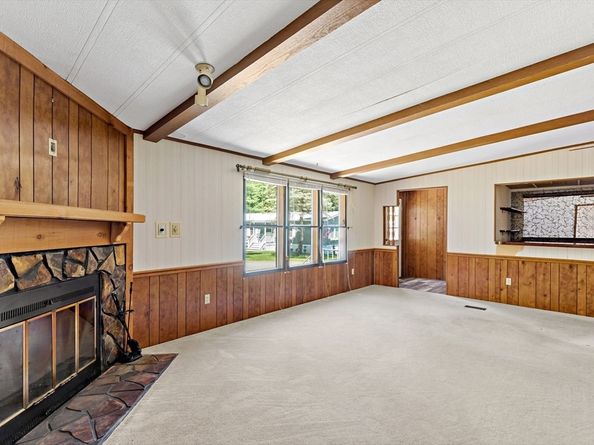 3-9 South Meadow Village, Carver MA 02330