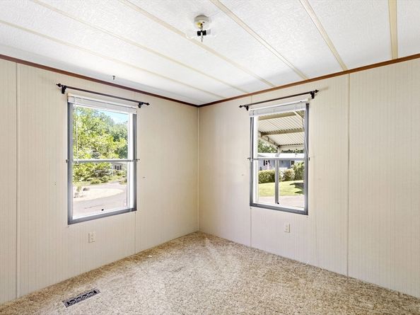 3-9 South Meadow Village, Carver MA 02330