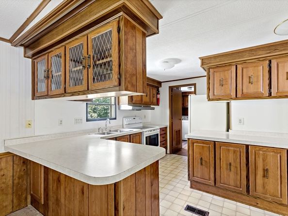 3-9 South Meadow Village, Carver MA 02330