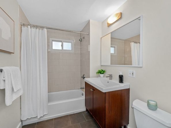 456 Medford St 3, Somerville MA 02145