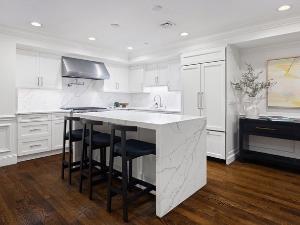 329 Commonwealth Ave One, Boston MA 02115