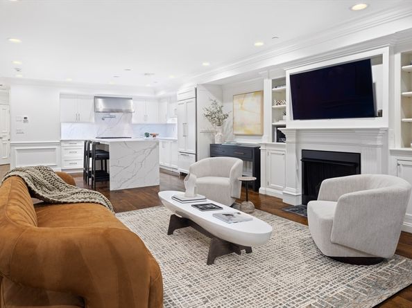 329 Commonwealth Ave One, Boston MA 02115
