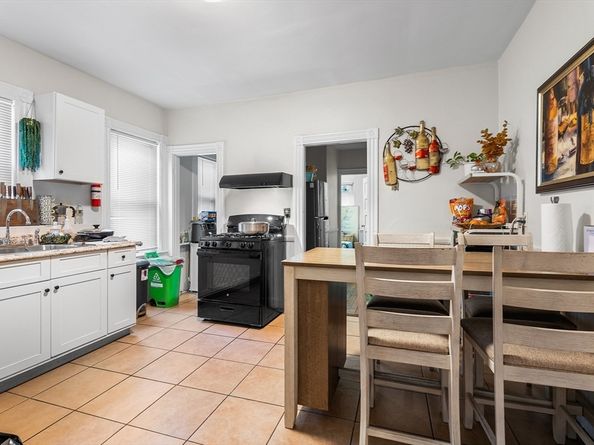 27 Brinsley St, Boston MA 02121