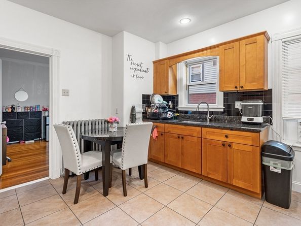 27 Brinsley St, Boston MA 02121