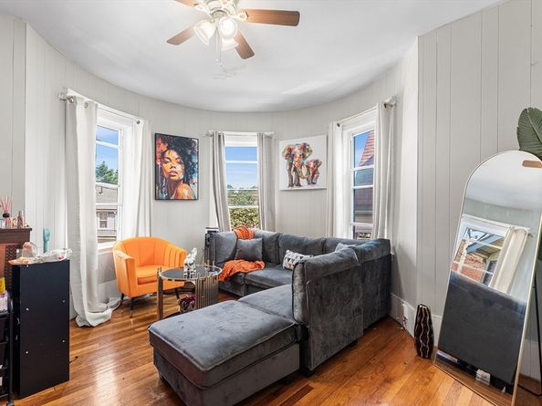 27 Brinsley St, Boston MA 02121