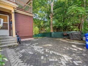 27 Brinsley St, Boston MA 02121