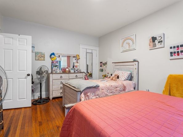 27 Brinsley St, Boston MA 02121