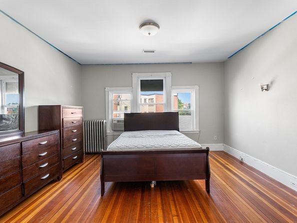 27 Brinsley St, Boston MA 02121