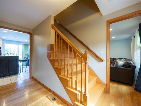 110 Cobblestone Lane, Bridgewater MA 02324