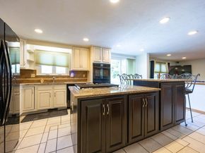110 Cobblestone Lane, Bridgewater MA 02324