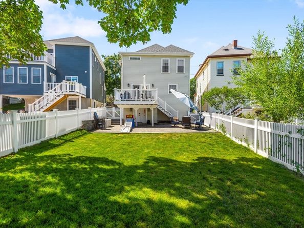 136 Pauline St, Winthrop MA 02152