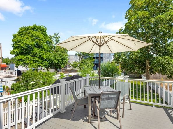 136 Pauline St, Winthrop MA 02152