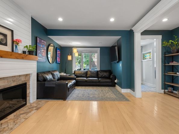 136 Pauline St, Winthrop MA 02152