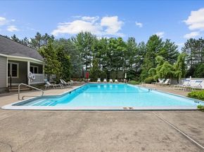 60 Harrington Farms Way 60, Shrewsbury MA 01545