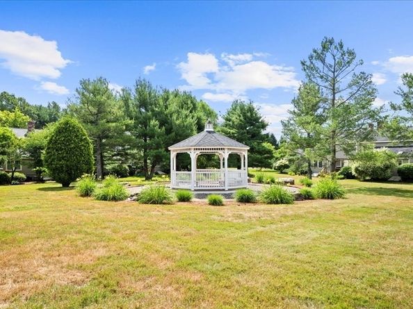 60 Harrington Farms Way 60, Shrewsbury MA 01545