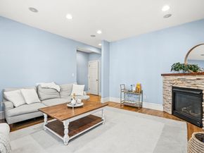 12 I St 1, Boston MA 02127