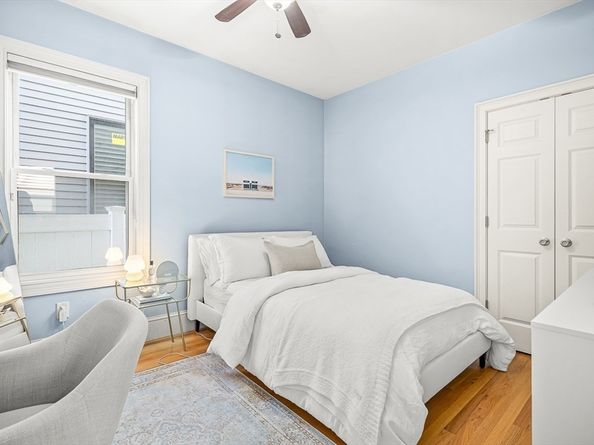 12 I St 1, Boston MA 02127