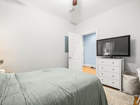12 I St 1, Boston MA 02127