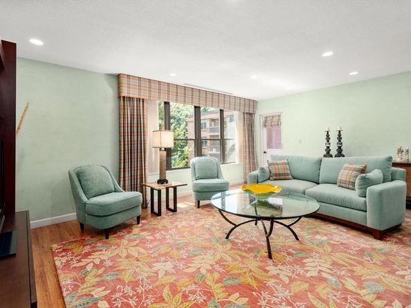210 Nahanton Street 404, Newton MA 02459