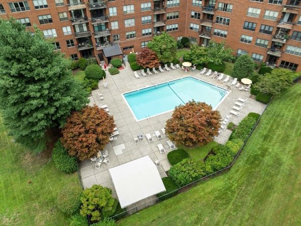 210 Nahanton Street 404, Newton MA 02459