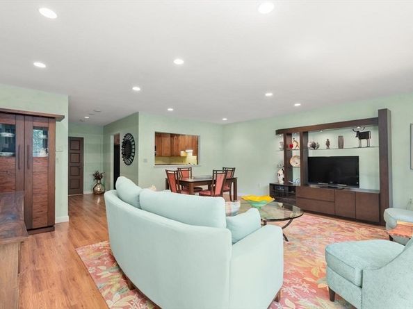 210 Nahanton Street 404, Newton MA 02459