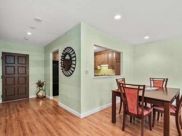210 Nahanton Street 404, Newton MA 02459