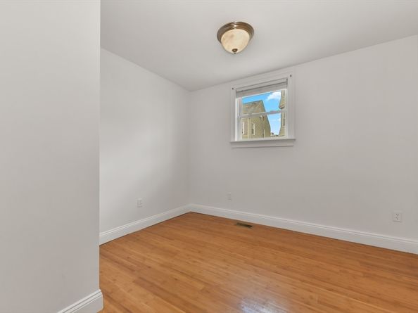 183 L St 1, Boston MA 02127