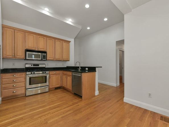 183 L St 1, Boston MA 02127