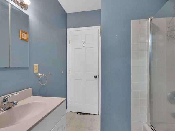 6 Mcgilpin Road, Sturbridge MA 01566