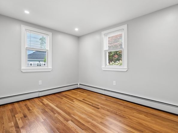 212 Cambridge Rd, Woburn MA 01801