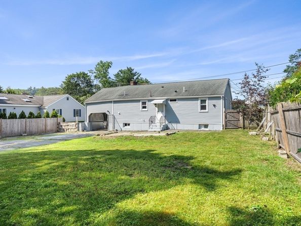 212 Cambridge Rd, Woburn MA 01801