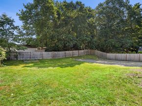 212 Cambridge Rd, Woburn MA 01801