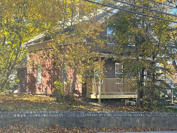 48 Lake St, Webster MA 01570