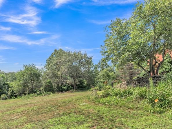 9 Stony Brook Rd, Westford MA 01886