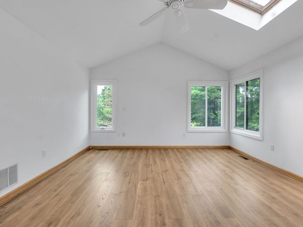 9 Stony Brook Rd, Westford MA 01886