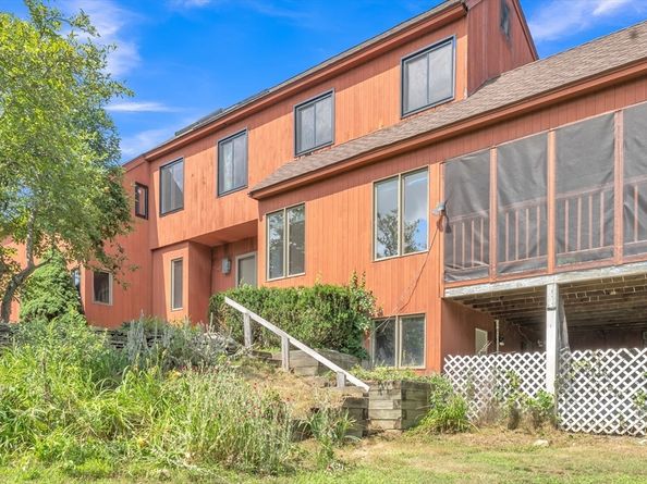 9 Stony Brook Rd, Westford MA 01886