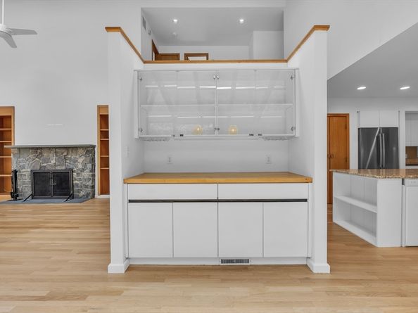9 Stony Brook Rd, Westford MA 01886